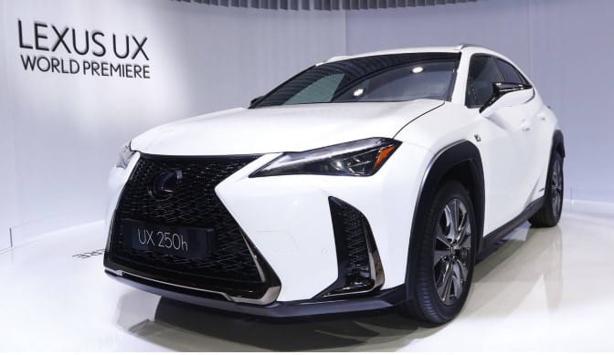фото спереди lexus ux 2018