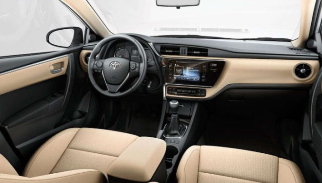 фото салона toyota corolla 2018