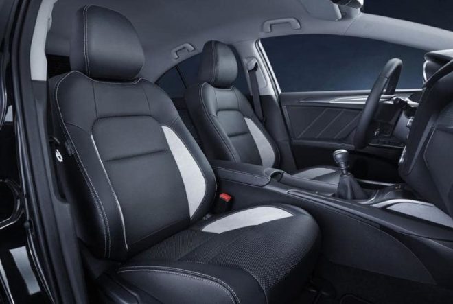 фото салона toyota avensis 2019