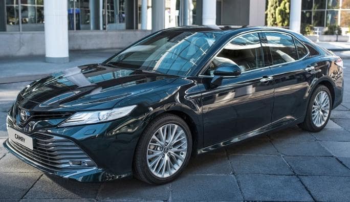 фото toyota camry 2019