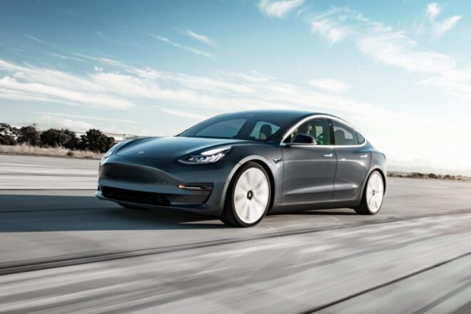 Tesla Model 3 дизайн