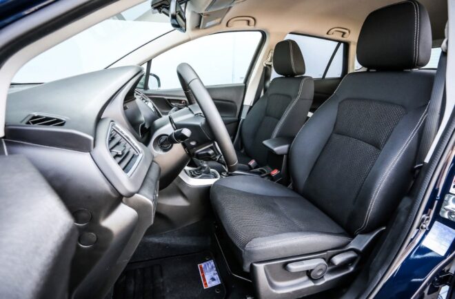 Сузуки SX4 2020 кресла